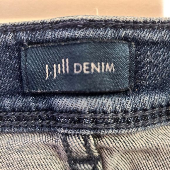 J Jill Jeans Authentic Fit Size 18 Med Wash Denim Slim Ankle Frayed Curved Hem - Picture 8 of 12